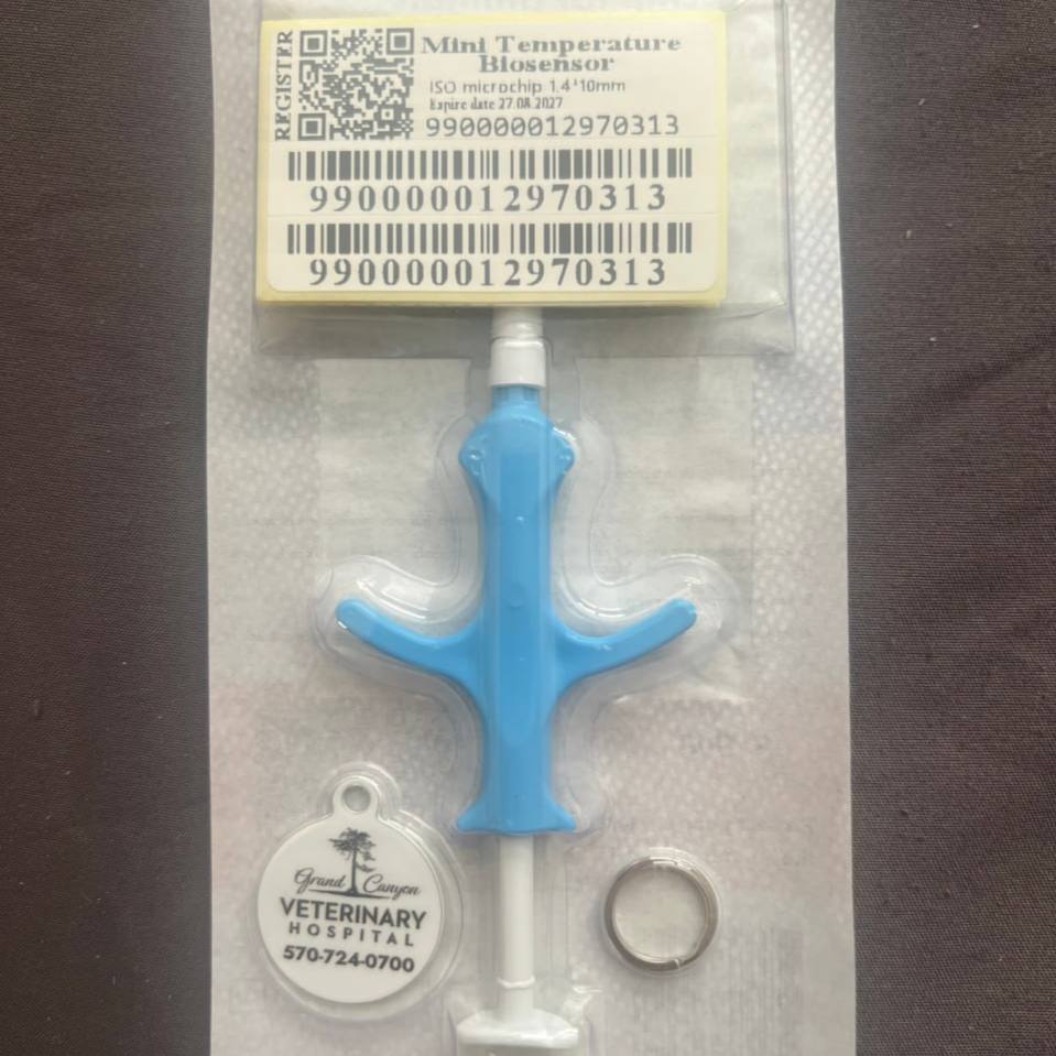 Microchip Kit Mini Temp + QR Pet Tag with Clinic Logo – Protect 